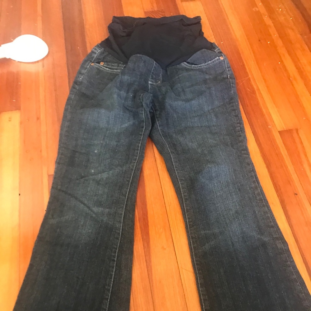 Maternity jeans with navy belly band